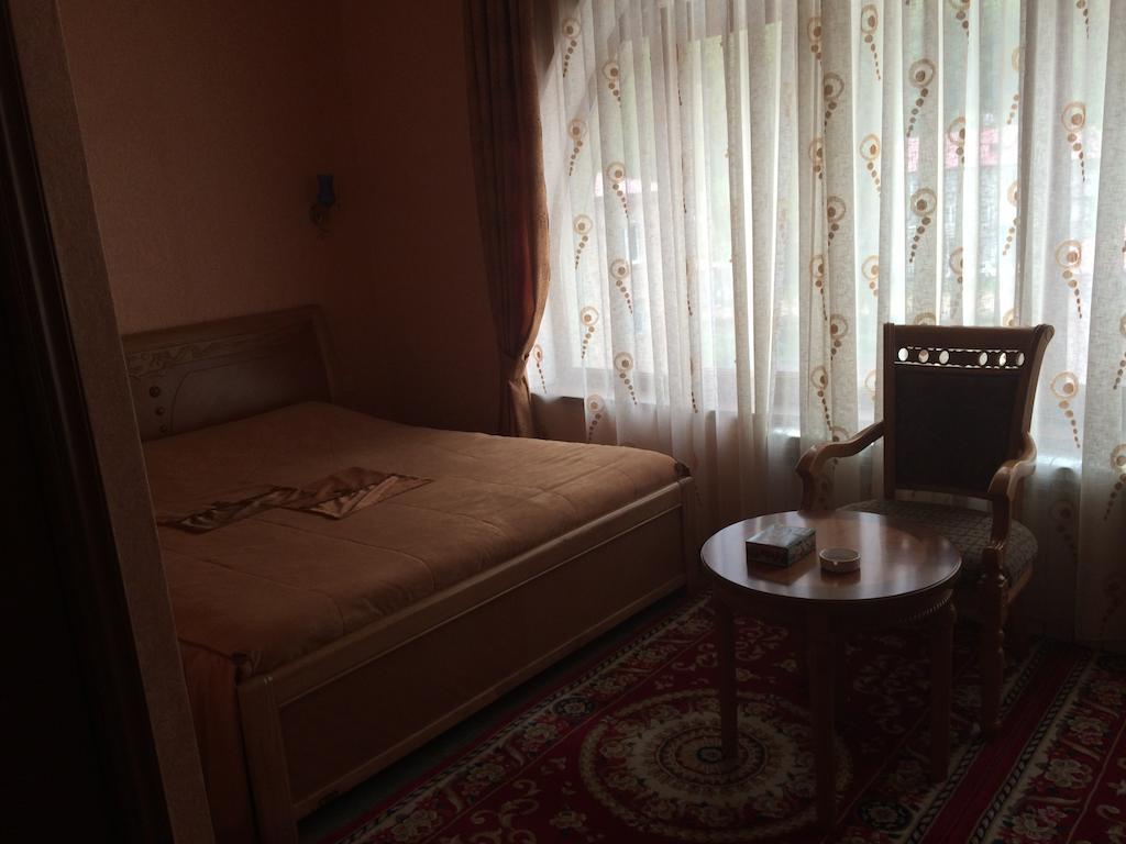 Nairi Hotel Jermuk Exteriör bild