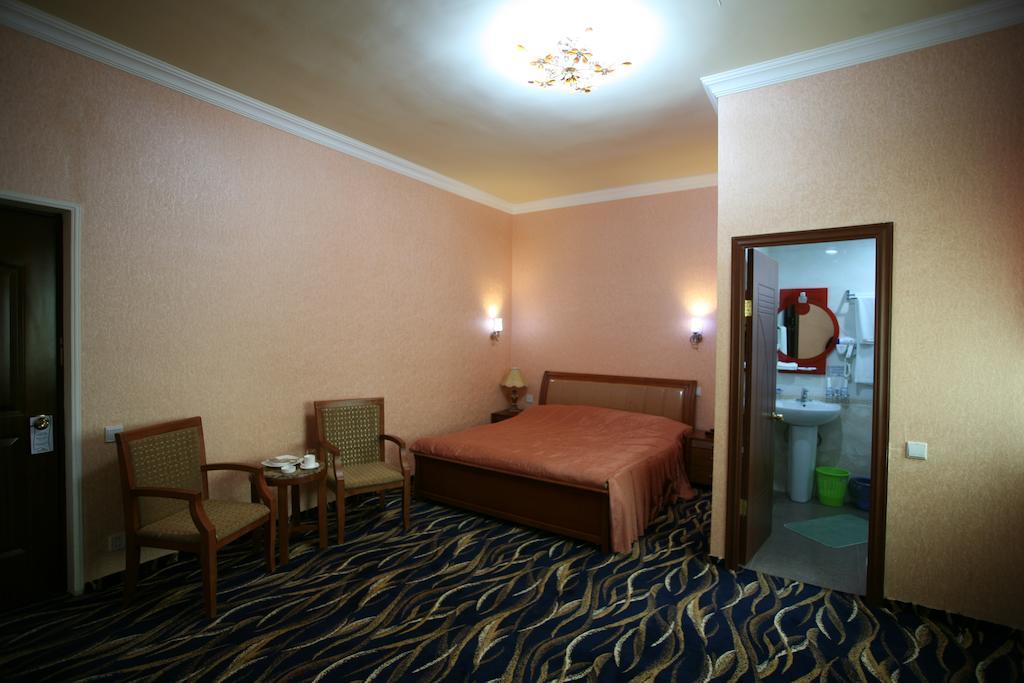 Nairi Hotel Jermuk Exteriör bild
